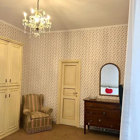 La Casa Di Vella Via 아파트 루카